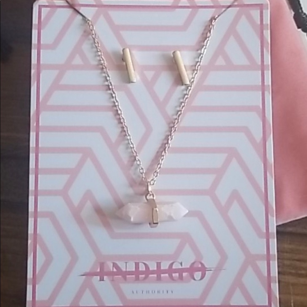 New Cora Pink long necklace and earring set